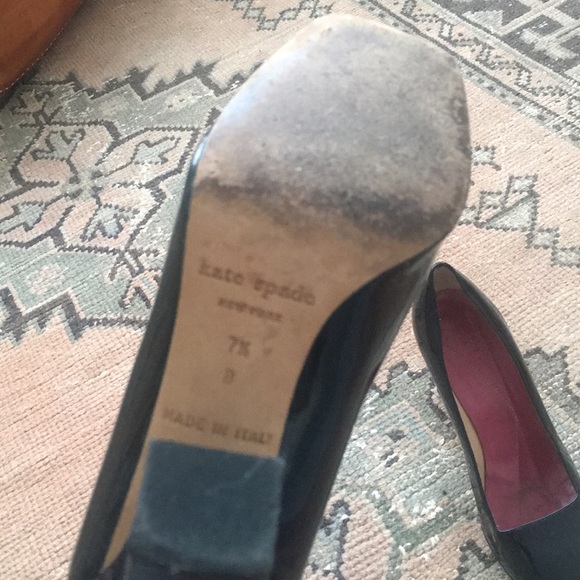 Black patent leather Kate Spade pumps - Picture 4 of 5